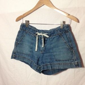 GAP size 6 shorts