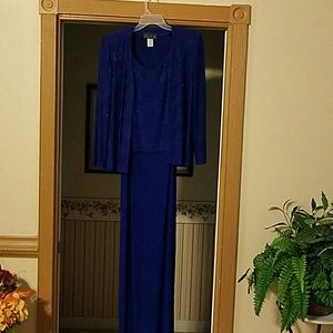 Beautiful blue dress.