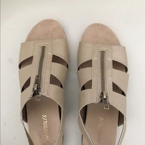 Aerosoles Sandals!