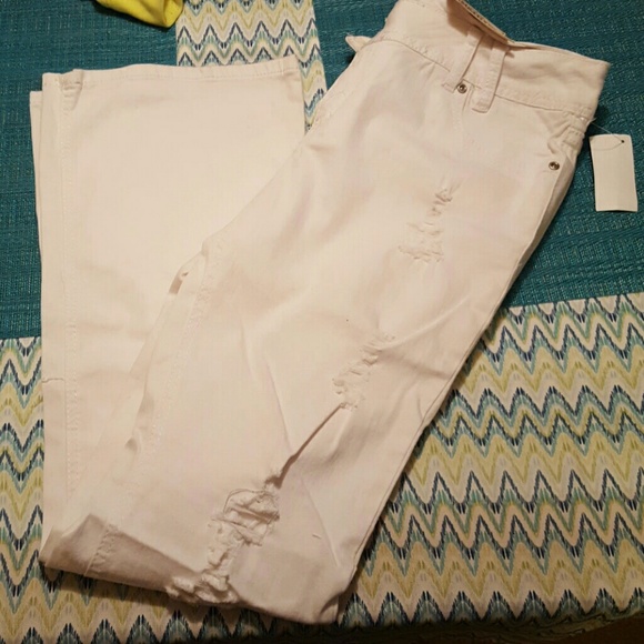 White slightly distressed Amethyst jeans