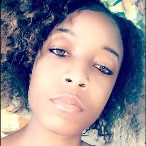 Meet your Posher, Destiny