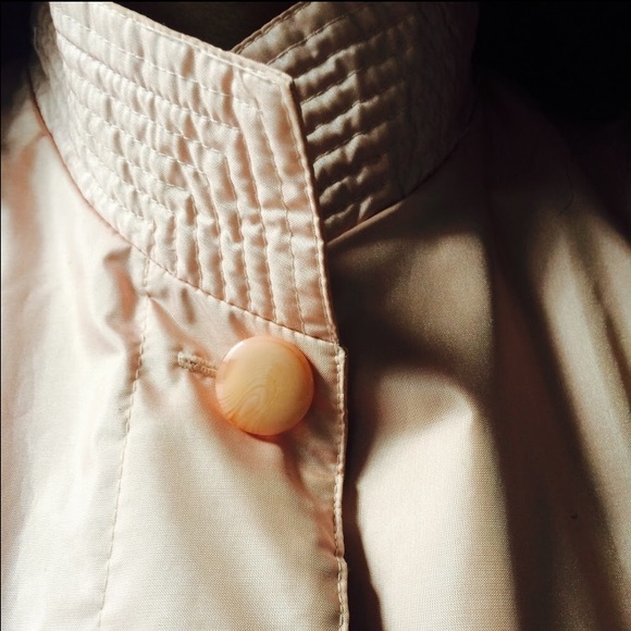 Rose colored raincoat with matching bonnet. - Picture 3 of 3