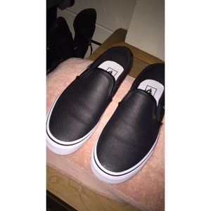 Vans PERF LEATHER SLIP-ON - Authentic.