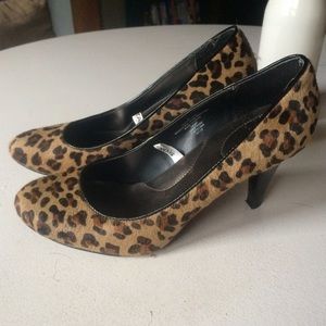 Merona leopard print heels size 9