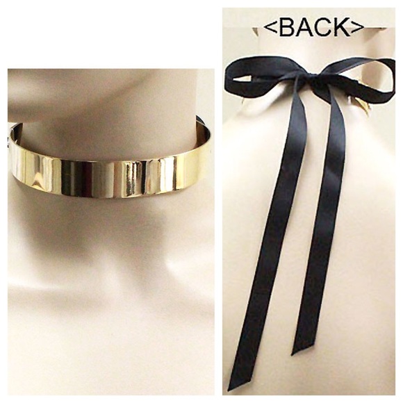 Gold metal cuff choker necklace - Picture 4 of 4