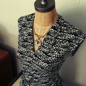 Vince Camuto balck & white top/  Small