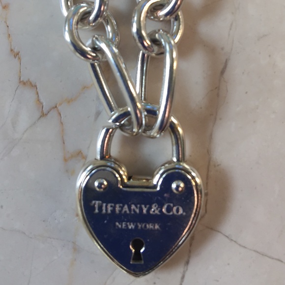 Tiffany & Co. Chain Link Bracelet with Heart! Wow!