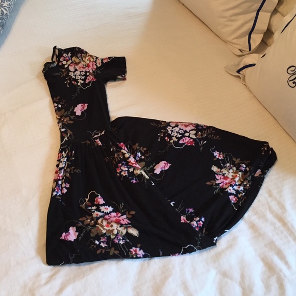 ASOS Floral dress 💕