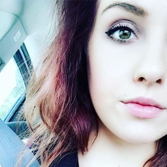 Meet your Posher, Valerie