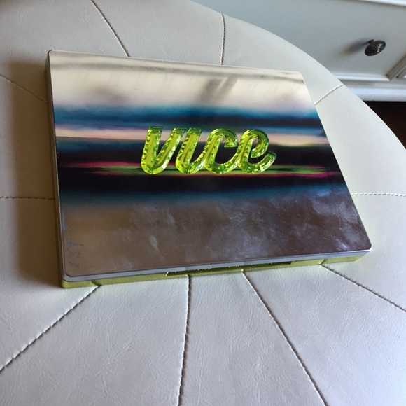 URBAN DECAY VICE 3 PALETTE!