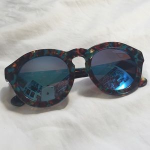 DIFF Eyewear Dime II / Motley Frame / Blue Mirror