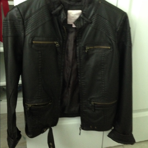 Romeo & Juliet Couture Jackets & Blazers - Dark brown leather jacket!