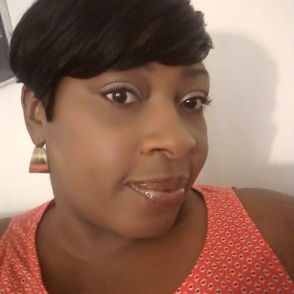 Meet your Posher, Hafeeza