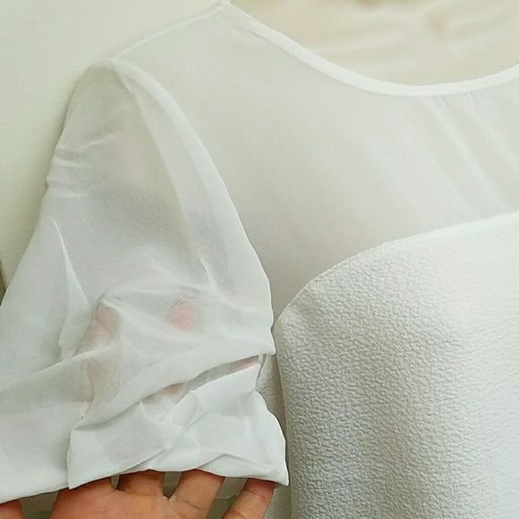 (Sold)Vertigo  $148 white blouse - Picture 2 of 4