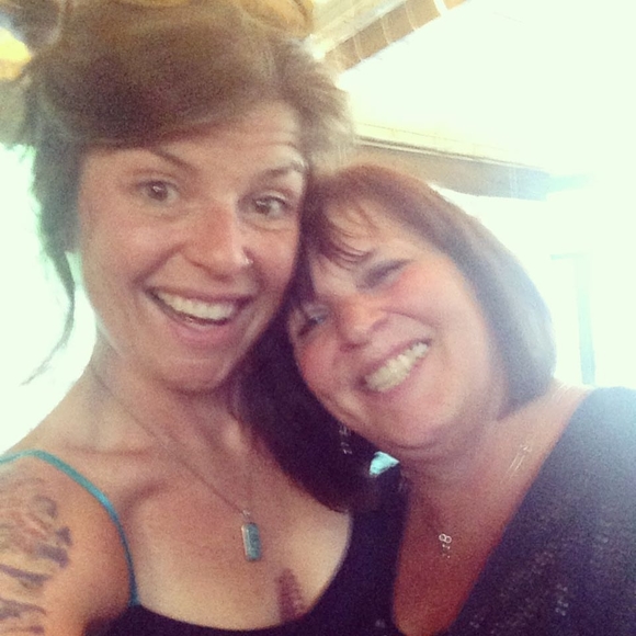 Meet your Posher, Whitney - Picture 1 of 8