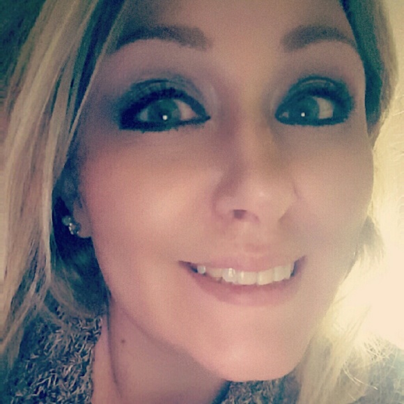 Meet your Posher, Natasha