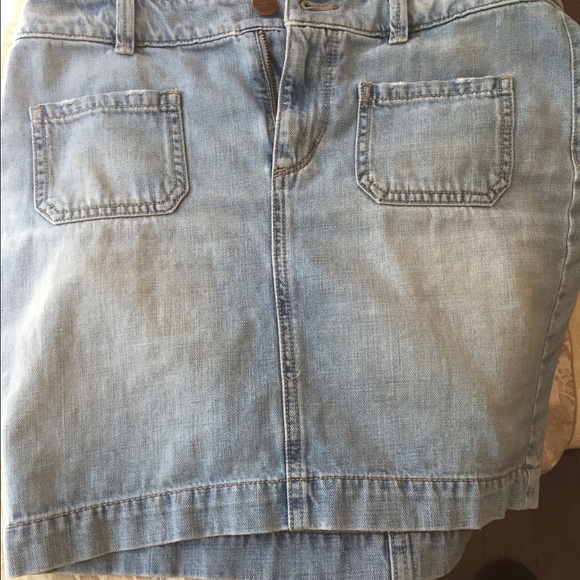 LOFT Jean mini skirt, distressed, super comfy! Sz0