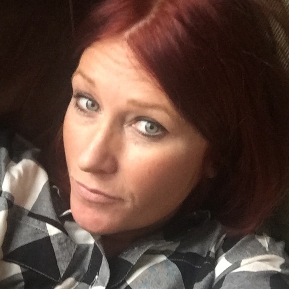 Meet your Posher, Laina