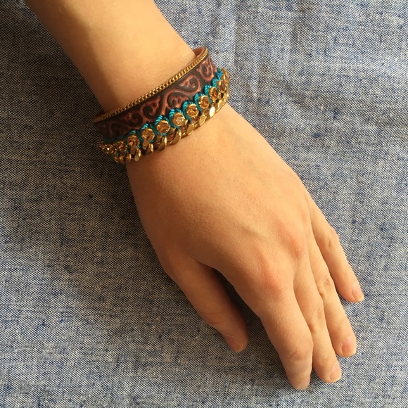 Leather and Crystal Bracelet - Picture 2 of 6