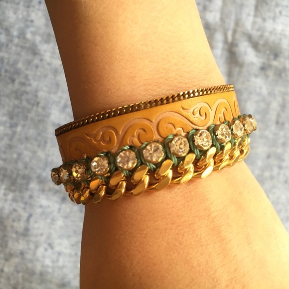 Leather and Crystal Bracelet - Picture 5 of 6