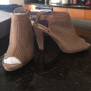 Glittery sling back heels