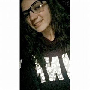 Meet your Posher, Kaitlin