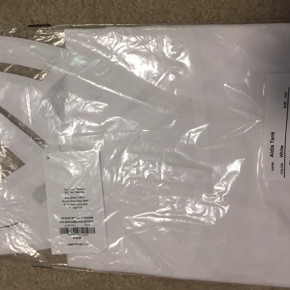 Fabletics Aldis Tank - Picture 4 of 4