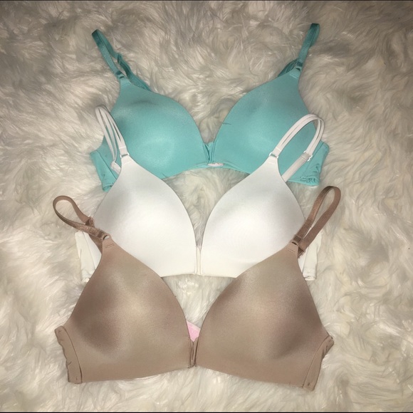 SOLLLLDDDDD32 B Victoria's Secret PINK bra bundle