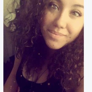 Meet your Posher, Mariela