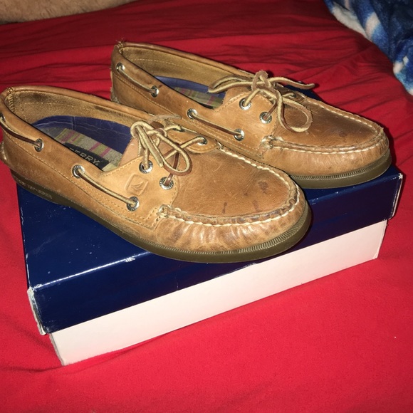Worn a few times but still in a good condition.