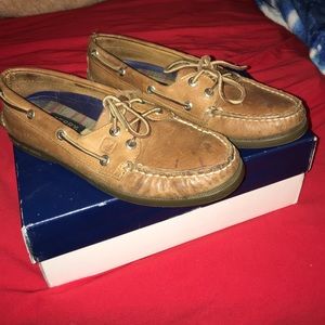 Worn a few times but still in a good condition.