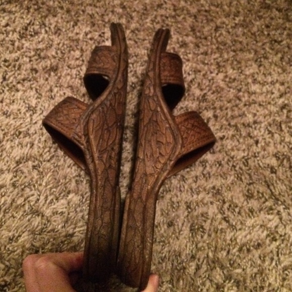 Sandals - Picture 3 of 4