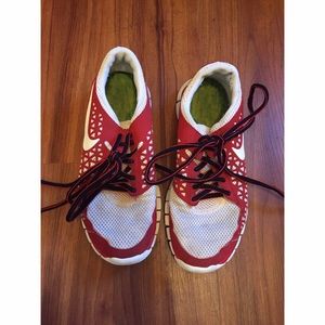 Red and white nike run tennis shoes! 💕