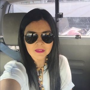 Meet your Posher, Emil