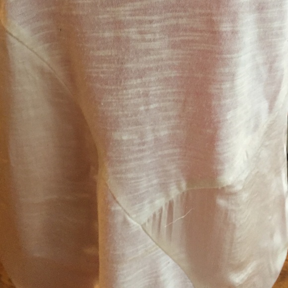 White tank - Picture 4 of 4