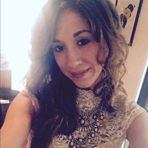 Meet your Posher, Candace