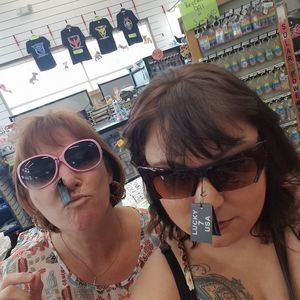 Meet your Posher, Sara