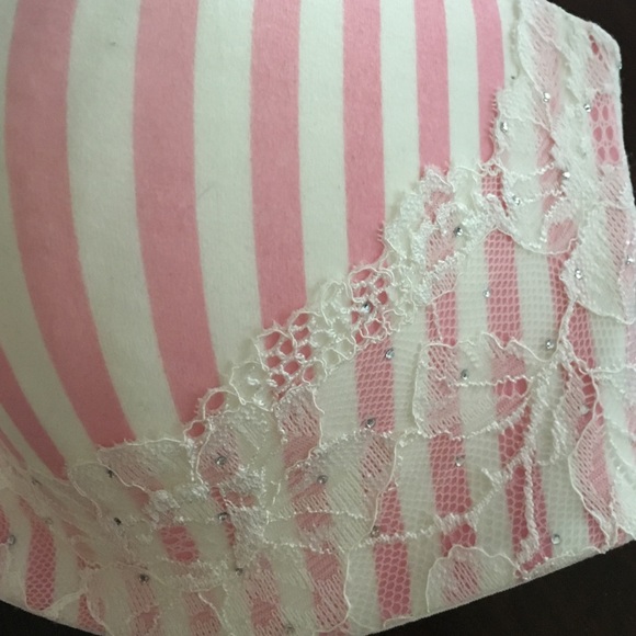 Sold in bundle - Picture 2 of 3