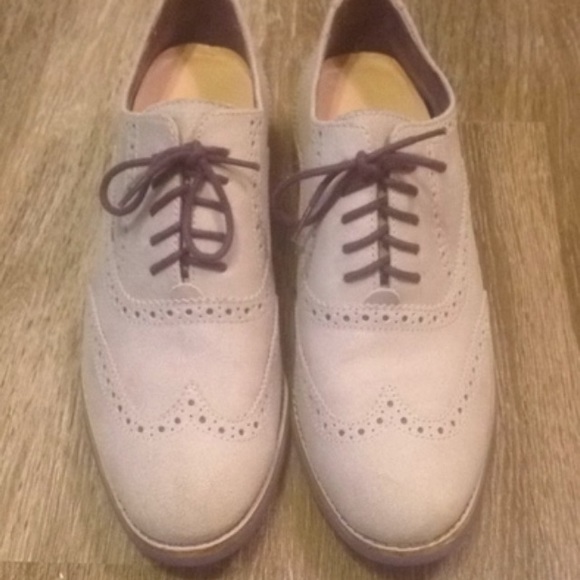 Cole Haan Alesia Oxfords (size 9)