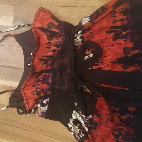 Perfect Patterned Flowy Dress - Picture 3 of 3
