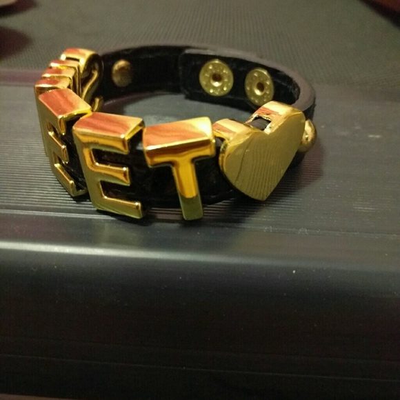 BCBG bracelet - Picture 2 of 2