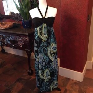 Adorable paisley print halter dress