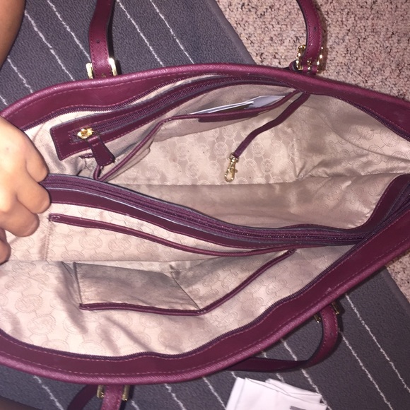 Michael Kors tote! - Picture 3 of 4