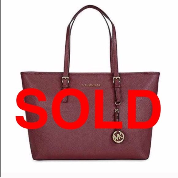 MICHAEL Michael Kors Handbags - Michael Kors tote!