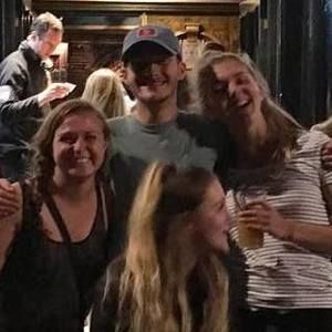 Meet your Posher, Sydney