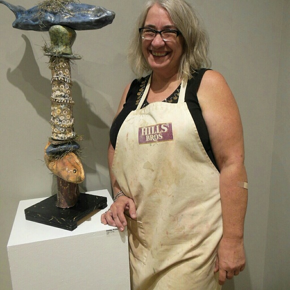 Meet your Posher, Debby - Picture 5 of 8