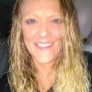 Meet your Posher, Stephany