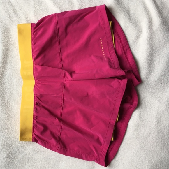 ❤️LAST CHANCE❤️Nike Running Shorts