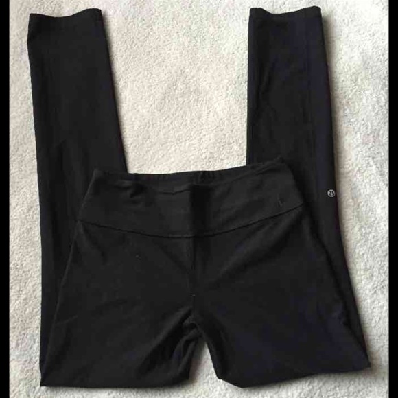 Lululemon black leggings Sz 8