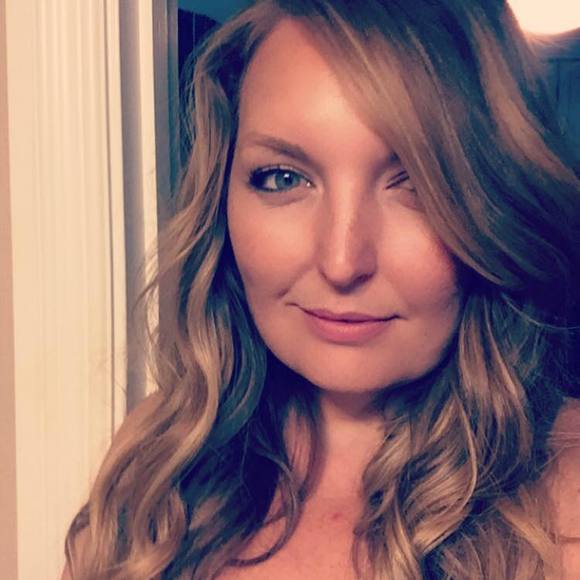 Meet your Posher, Molly - Picture 1 of 1